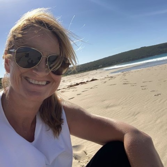 Meet your Posher, Lindsey - Picture 1 of 1